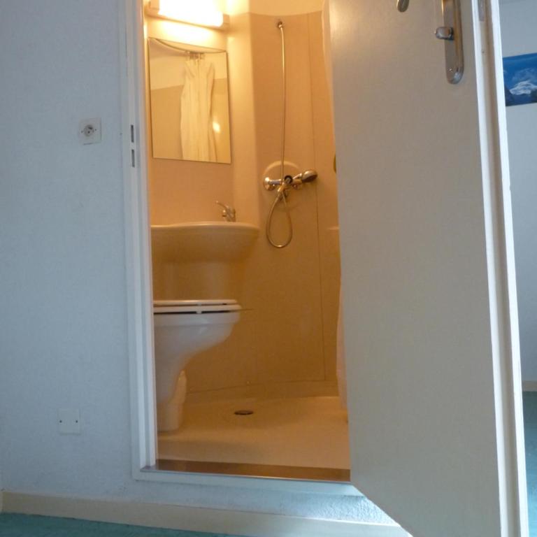 Gite l'Aiguillette du Lauzet - Chambre Quadruple avec Salle de Bains - 1