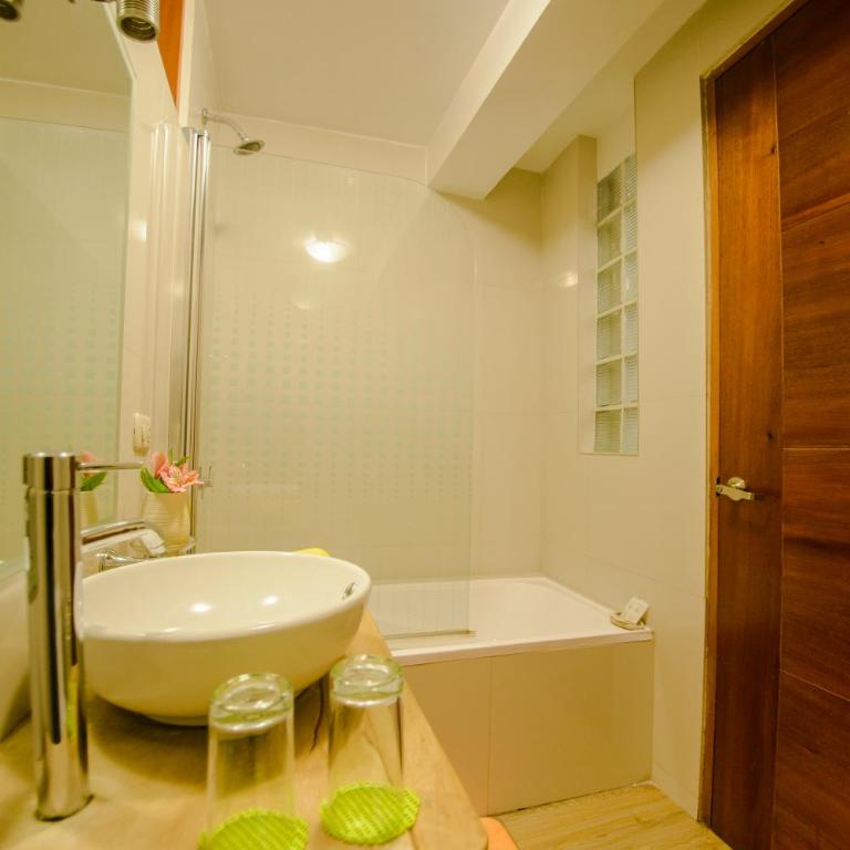 Wayta Inn - Superior Twin Room - 8