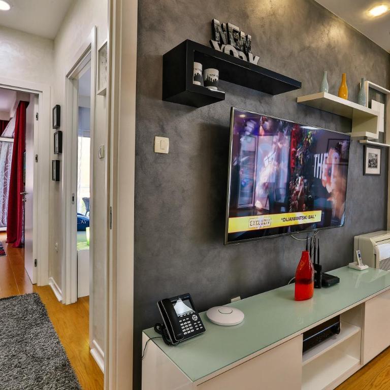 DeLux and Urban apartments Hotel Tre Canne Budva - Deluks Apartman - 15