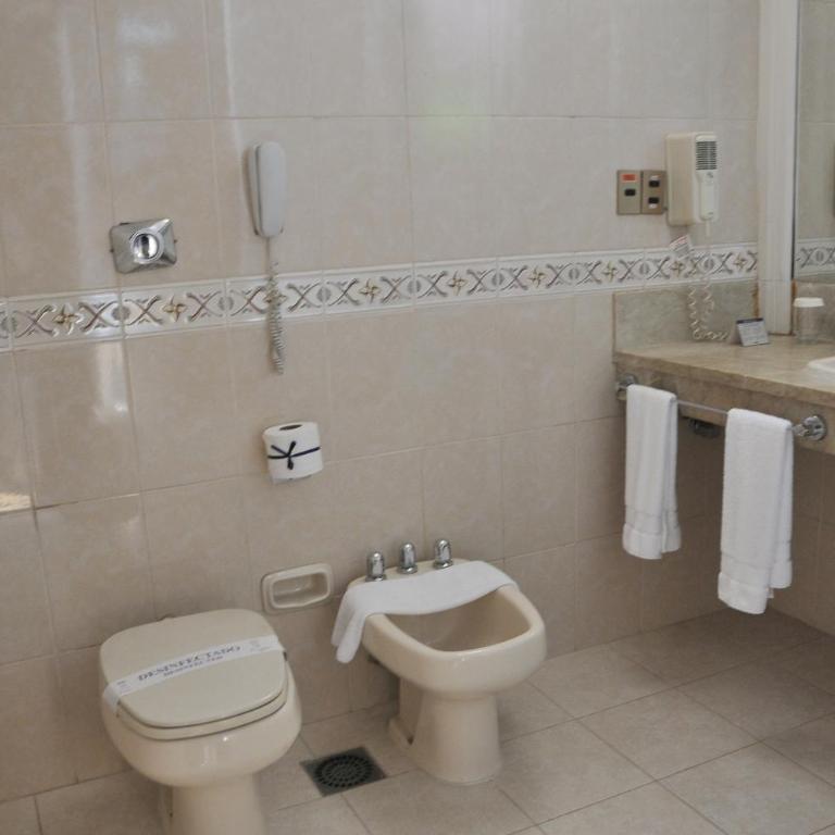 Nobile Suites Excelsior Asuncion - Habitación Doble Estándar con 2 camas dobles - 4