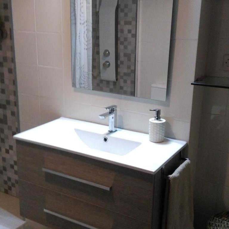 Apartamento Araceli próximo a clínica Oftalmológica Fdez Vega - Apartamento de 2 dormitorios - 28