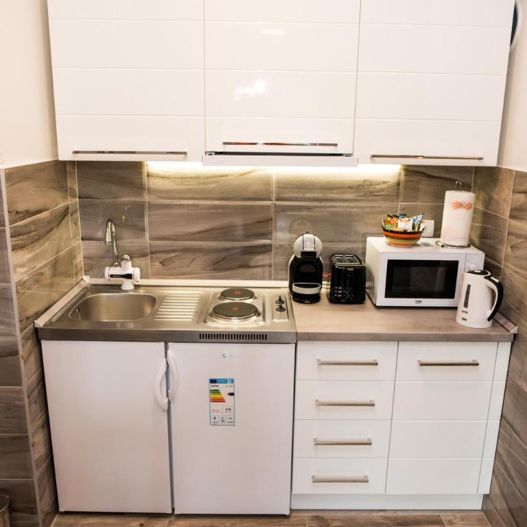 Apartment Rea - One-Bedroom Apartment - 10