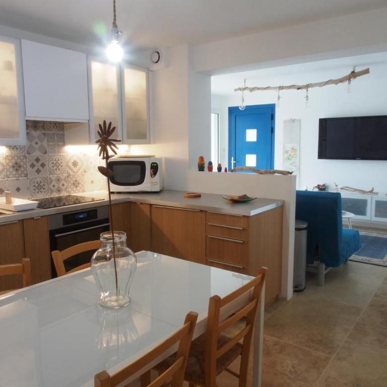 CARQUEIRANNE - Bel apt familial à 10' à pied de la mer - Appartement avec Terrasse - 2