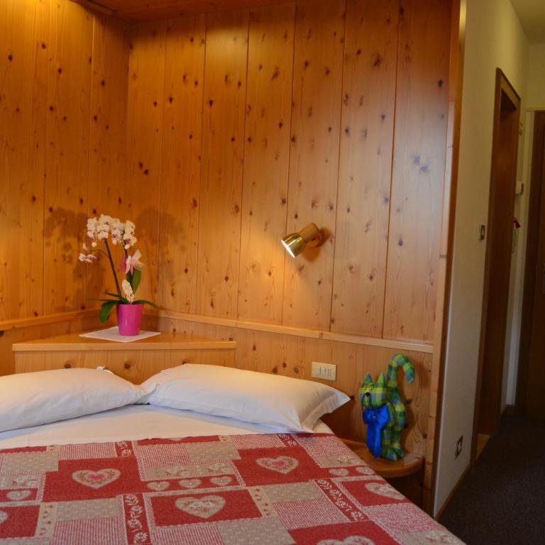 Hotel Ladina - Camera Matrimoniale Classic - 3
