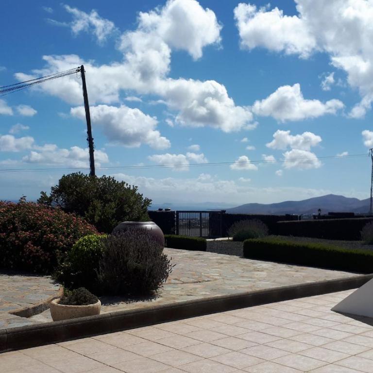 Villa Essence - a unique detached villa with A-C, heated private pool, hottub, gardens, patios and stunning views! - Villa de 3 dormitorios - 17