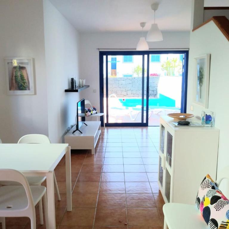 Villa la 29 - Three-Bedroom House - 18