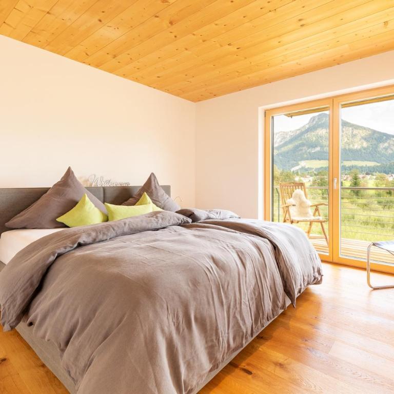 "Landhaus Panorama" - Luxuriöse Ferienwohnungen in bester Lage für gehobene Ansprüche - Deluxe Apartment - 3