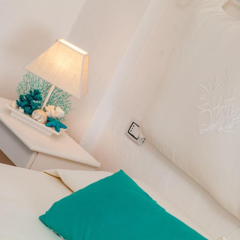 Hotel Cala Lunga - Camera Doppia Prestige con Vista Mare Parziale - 13