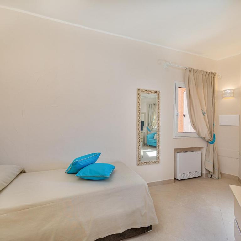 Hotel Cala Lunga - Sistemazione Familiare Prestige con 2 Camere da Letto e Vista Mare Parziale - 6