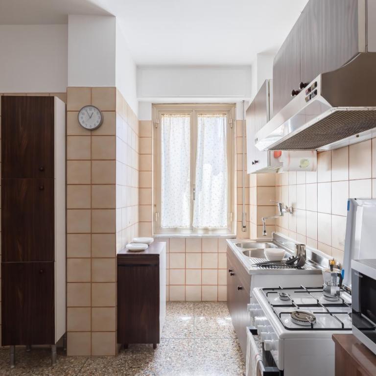 Hortis Apartment, 5 persone, 2 camere, balcone, Metro C per il Colosseo a 10 minuti e tram per Termini a 2 minuti - Appartement 2 Chambres - 34