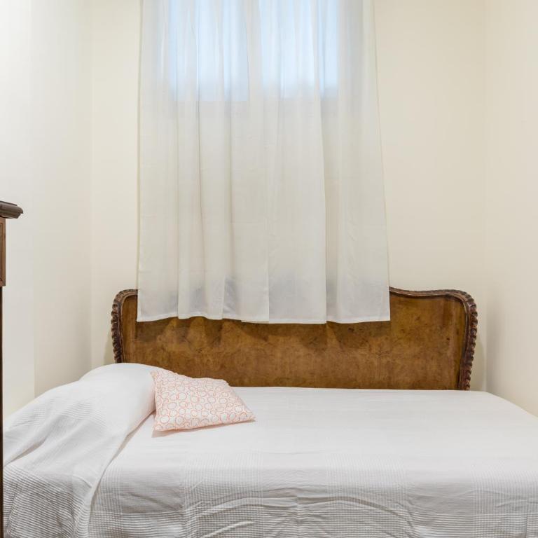 Hortis Apartment, 5 persone, 2 camere, balcone, Metro C per il Colosseo a 10 minuti e tram per Termini a 2 minuti - Appartement 2 Chambres - 18