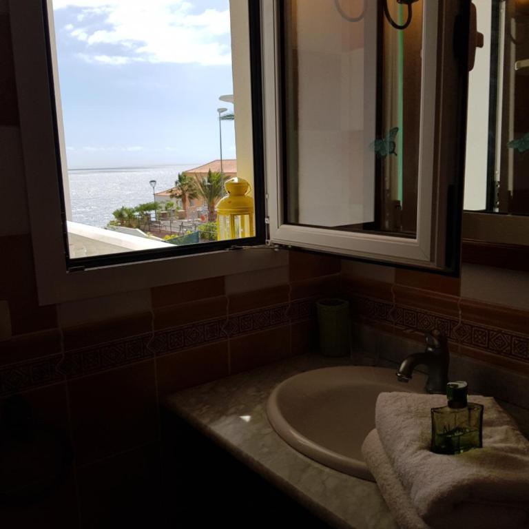 La Calma Guest House - Sea View - Private Spaces 100m Beach - Habitación Doble con baño privado y balcón - 5