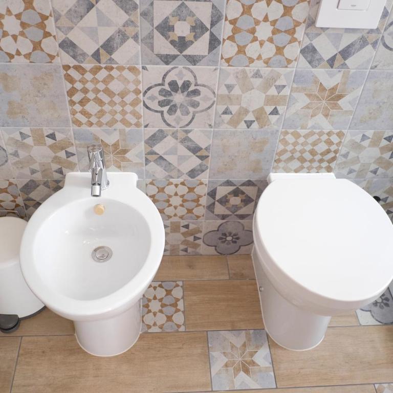 A casa di Andrea e Lucia - Camera Matrimoniale con Bagno Privato - 9