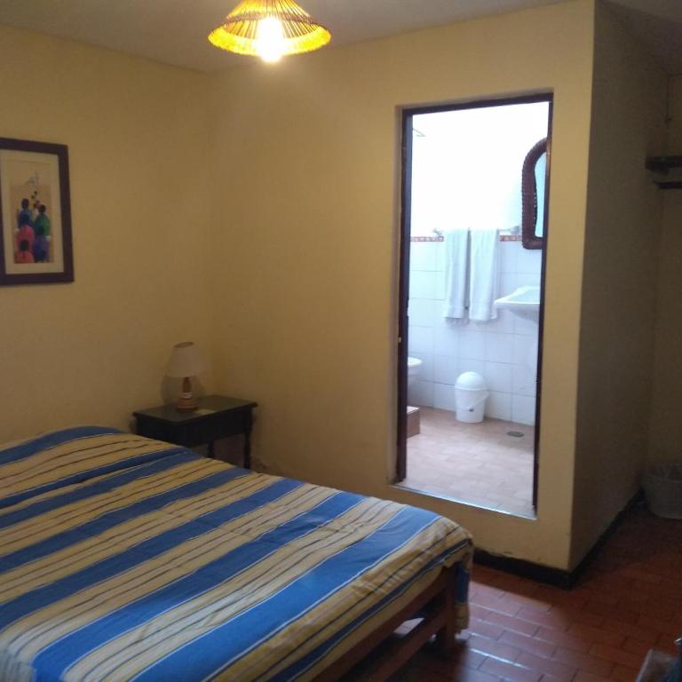 Huanchaco Hostal - Standard Queen Room - 2