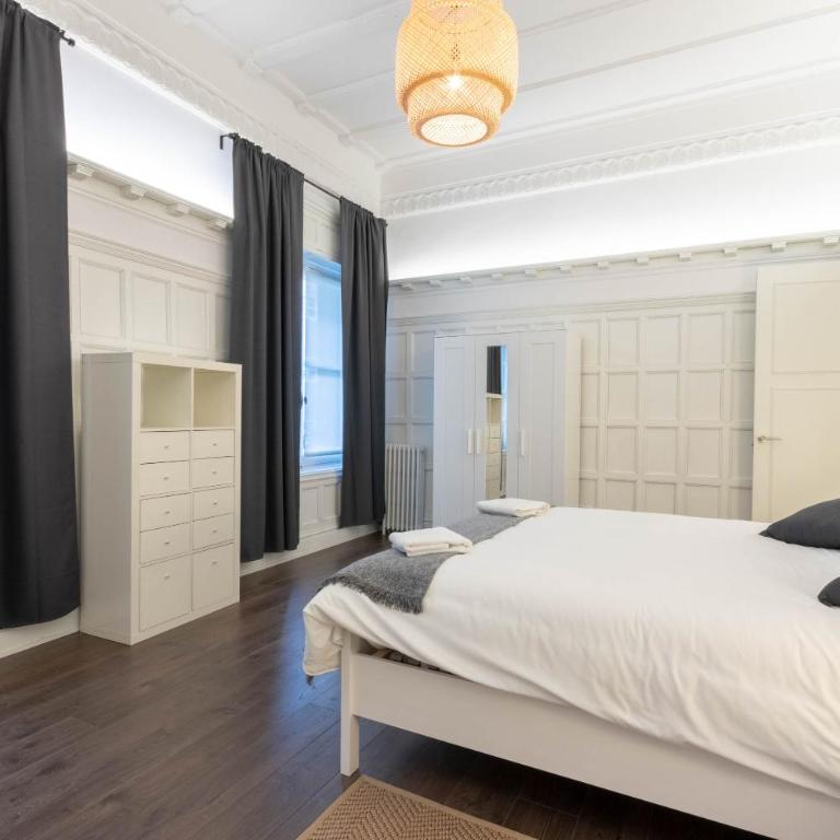 CENTRAL by Kyosai - Three-Bedroom Apartment - 6