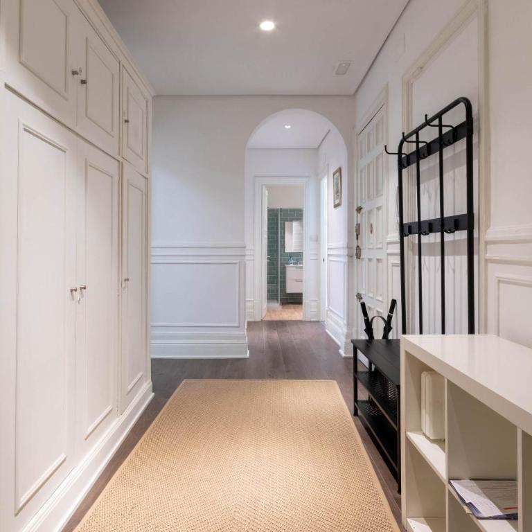 CENTRAL by Kyosai - Three-Bedroom Apartment - 28