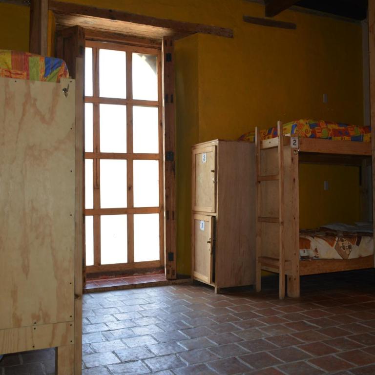 Rossco Hostel & Hotel - Bed in 8-Bed Dormitory Room - 10