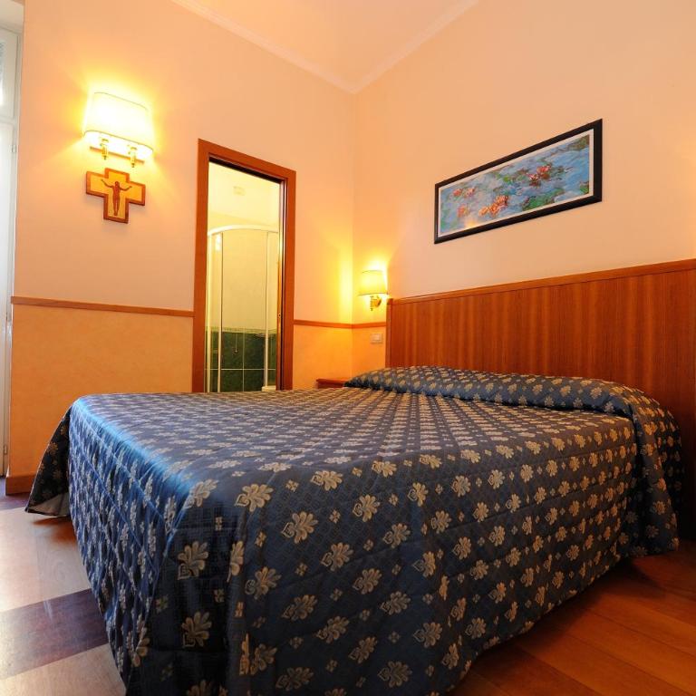 Hotel Frate Sole - Camera Classic Matrimoniale o Doppia con Letti Singoli con Balcone - 3