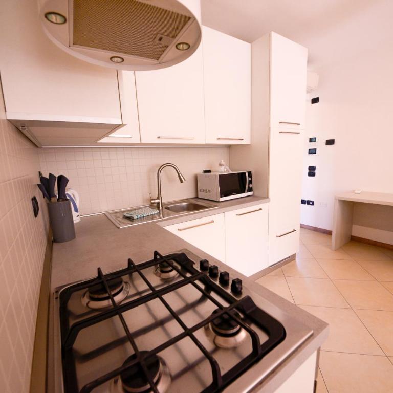 1Dest - Private Garden In Paradise - Appartamento con 2 Camere da Letto e Giardino - 22