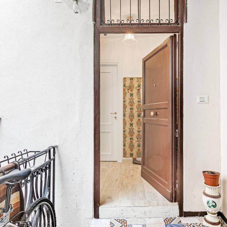 GuestHost - Palazzo dei Normanni Stylish Apartment - Appartamento - 30