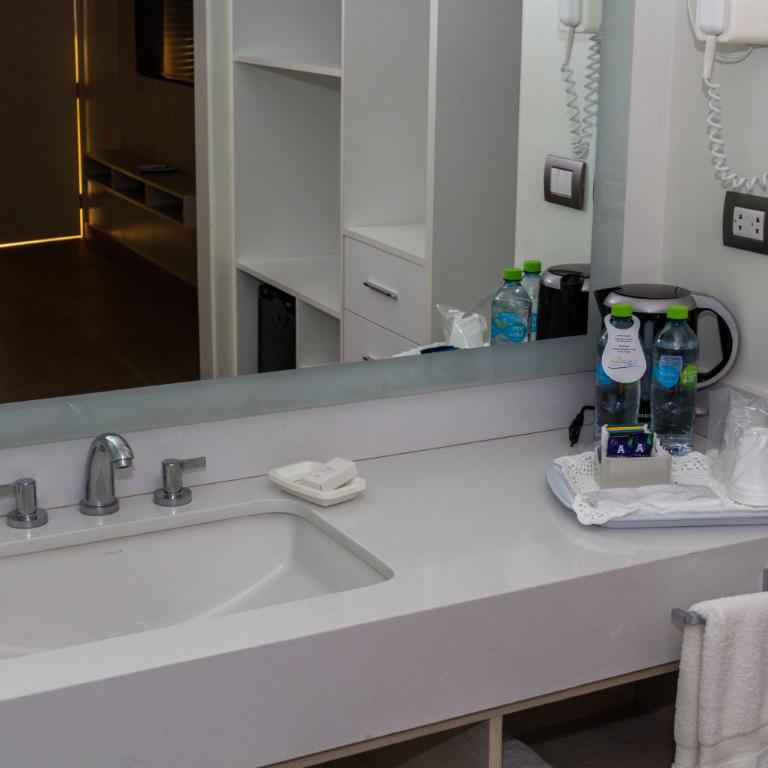 Punta Sal Suites & Bungalows Resort - Pool Suite - 6