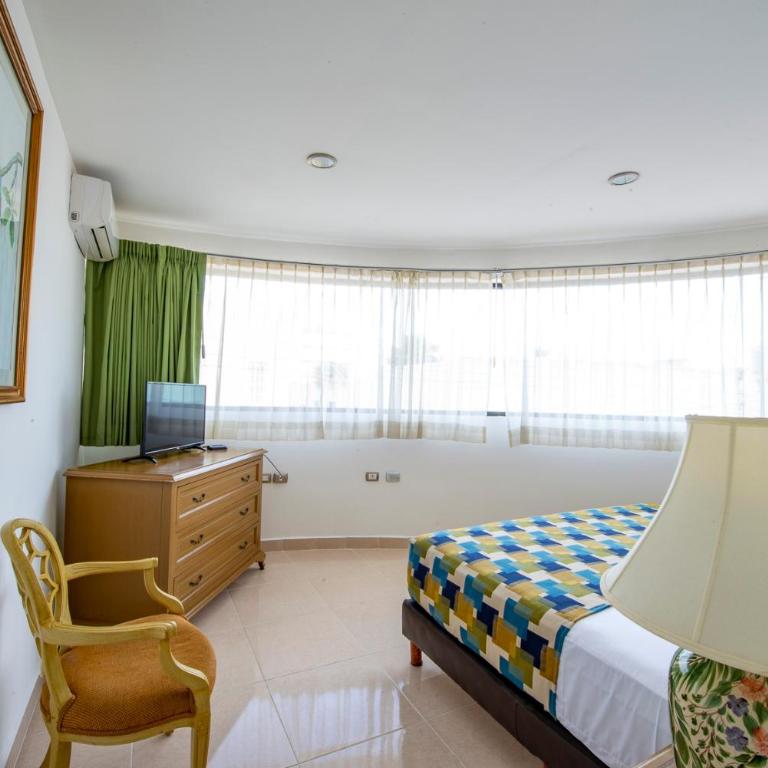 Hotel Embajadores - Double Room - 1