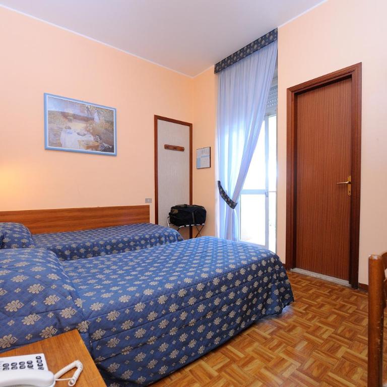 Hotel Frate Sole - Camera Standard Matrimoniale/Doppia con Letti Singoli con Balcone - 3