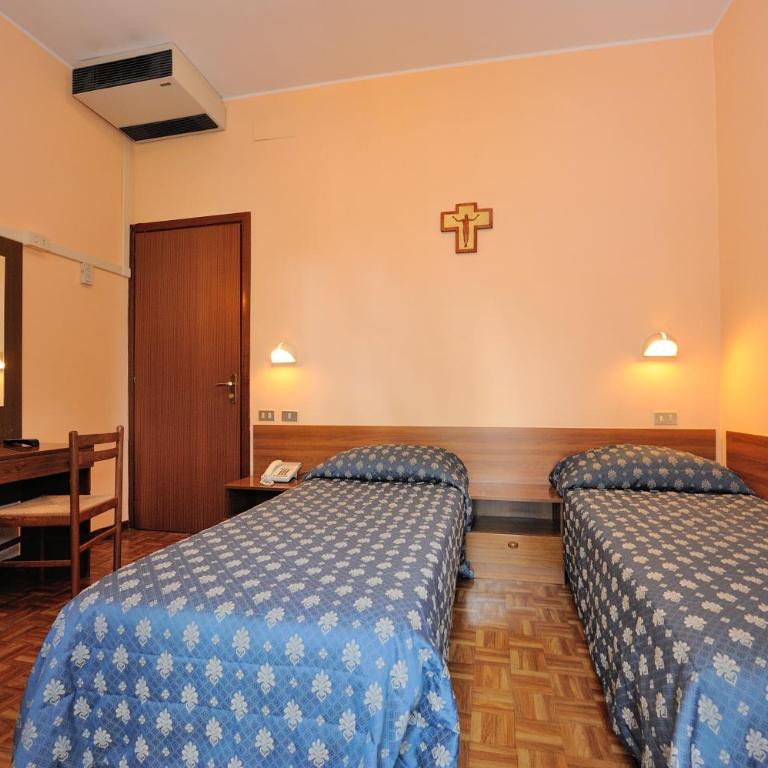 Hotel Frate Sole - Camera Standard Matrimoniale/Doppia con Letti Singoli con Balcone - 2