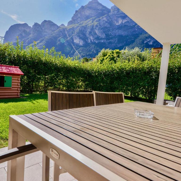 1Dest - Private Garden In Paradise - Appartamento con 2 Camere da Letto e Giardino - 6