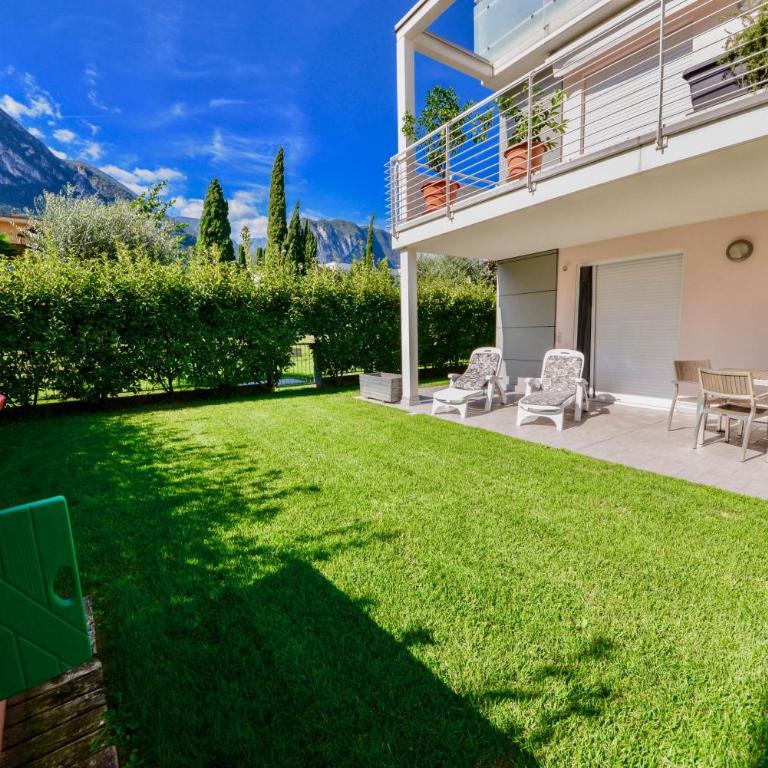 1Dest - Private Garden In Paradise - Appartamento con 2 Camere da Letto e Giardino - 8