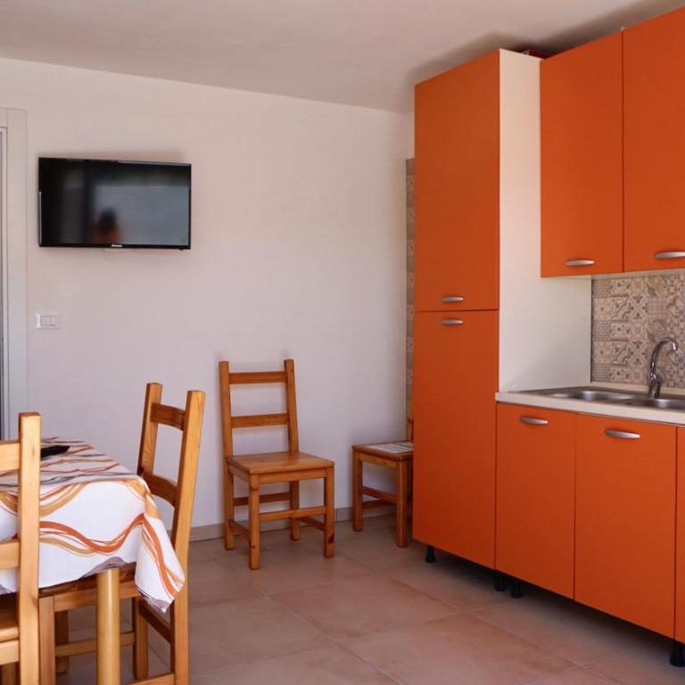 Appartamenti Torre Lapillo - Casa con 2 Camere da Letto - 12