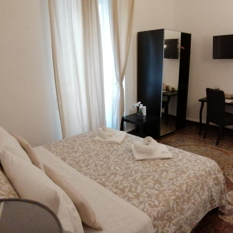 Domus La Foce Hotel - Camera Matrimoniale con Bagno Privato - 4
