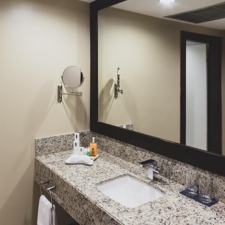 Oro Verde Machala - Habitación Doble Estándar - 2 camas - 3