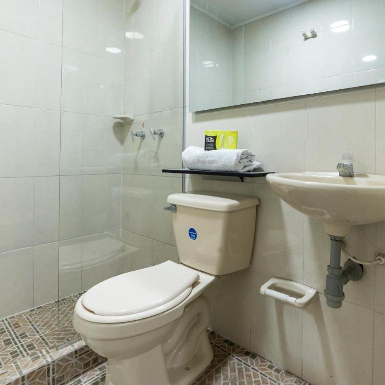 Ayenda 1055 Agora INN Corferias - Habitación Doble - 5