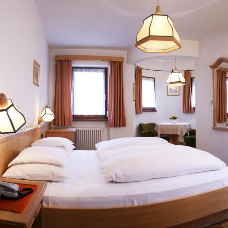Hotel Dolomiti Madonna - Standard Double or Twin Room - 3