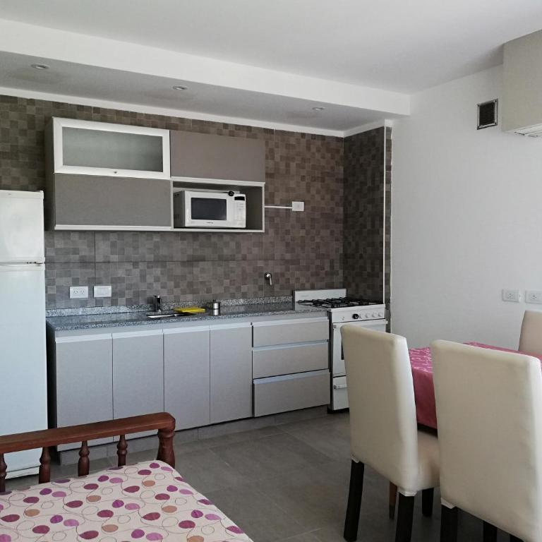 Los Tritones Apart Hotel - One-Bedroom Apartment - 1