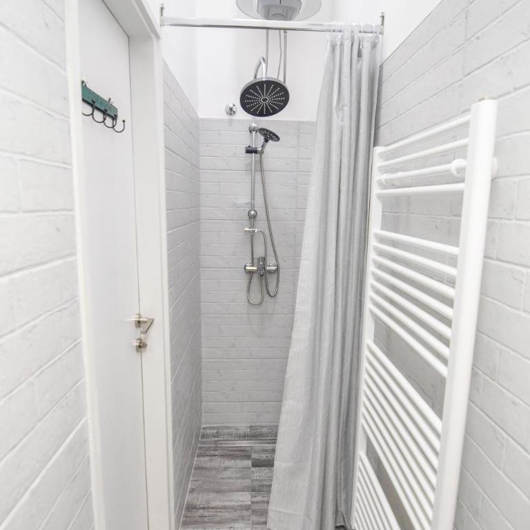 Altitude Loft - One-Bedroom Apartment - 21