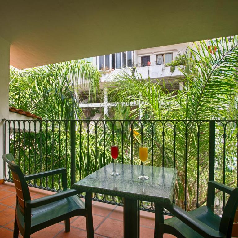 One Beach Street Zona Romantica Puerto Vallarta - Apartamento de 1 dormitorio con vistas a la ciudad - 4