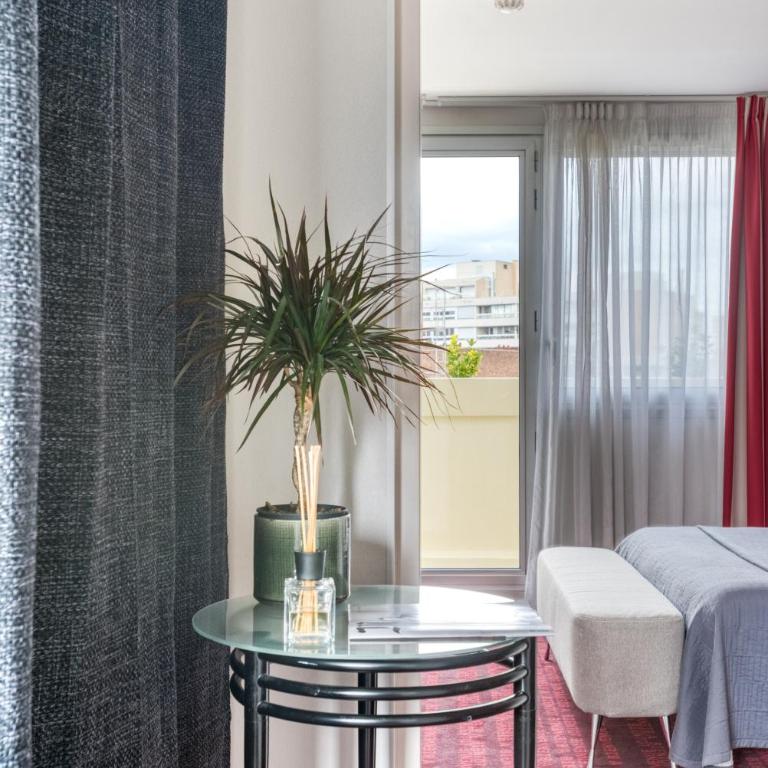 Hotel Le Richemont - Chambre Deluxe - 5