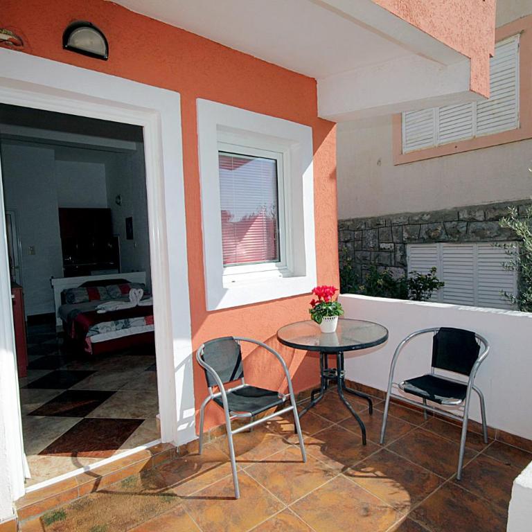 Apartments Kruna Jovanović - Studio sa Terasom - 3