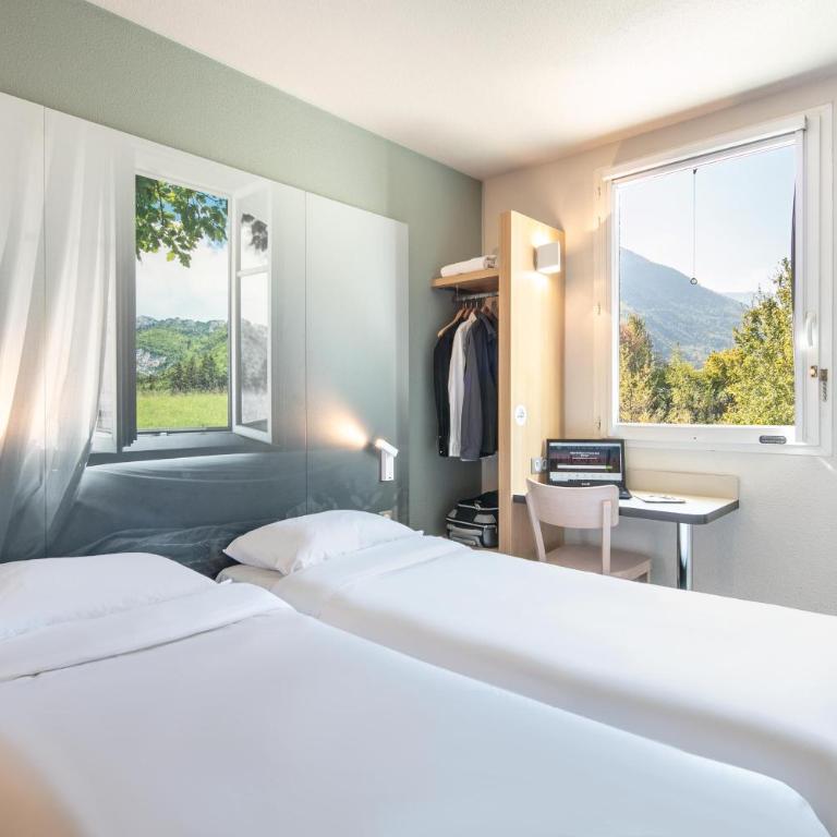 B&B HOTEL Saint Jean De Maurienne - Chambre Lits Jumeaux - Vue sur Montagne - 2