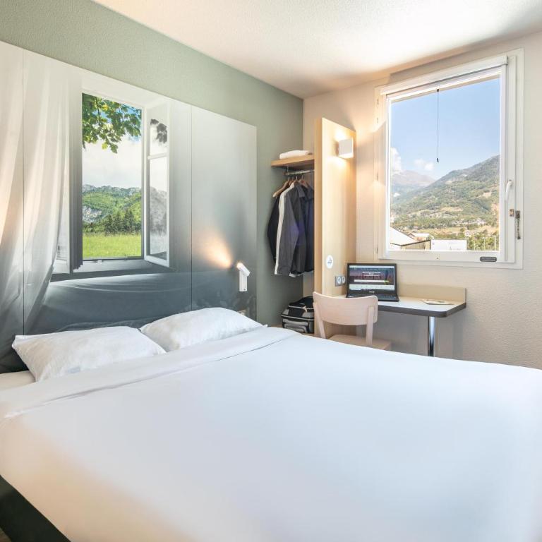 B&B HOTEL Saint Jean De Maurienne - Chambre Double - Vue sur Montagne - 2