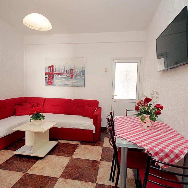 Apartments Kruna Jovanović - Apartman sa 1 Spavaćom Sobom i Balkonom (4 Odrasle Osobe i 1 Dete) - 6