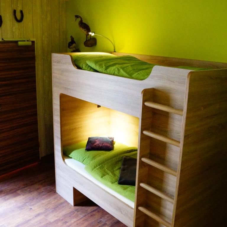 Bavaria City Hostel - Design Hostel - Bett im 8-Bett-Schlafsaal - 8