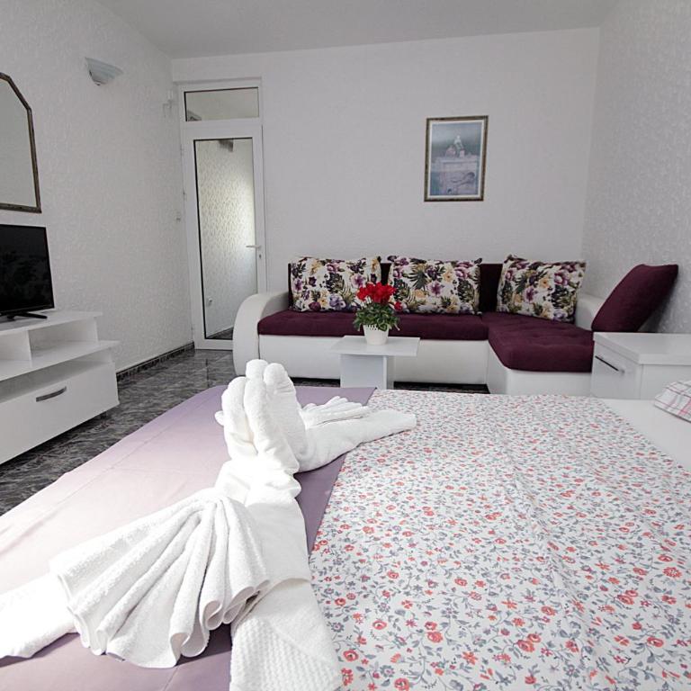 Apartments Kruna Jovanović - Studio sa Balkonom - 3