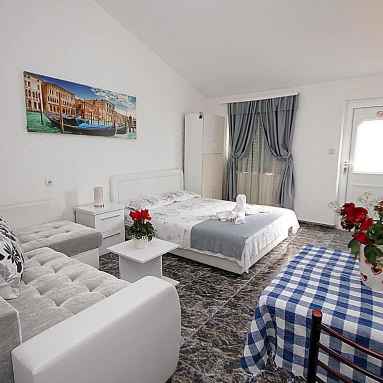 Apartments Kruna Jovanović - Studio sa Balkonom - 7