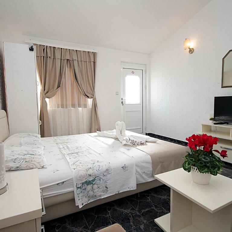 Apartments Kruna Jovanović - Studio sa Balkonom - 13