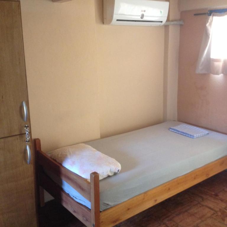 Isla Francia - Family Room - 2