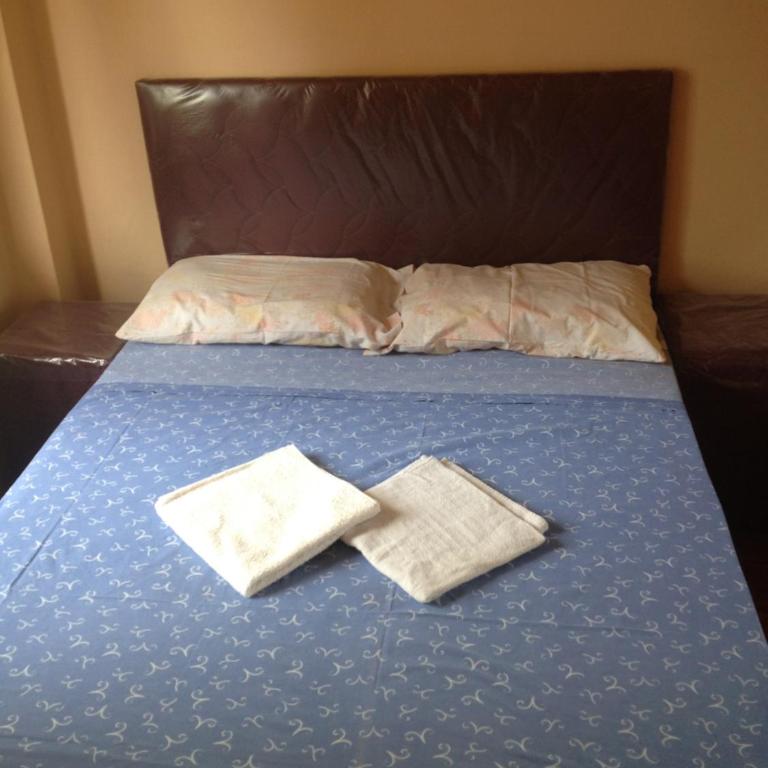 Isla Francia - Family Room - 5