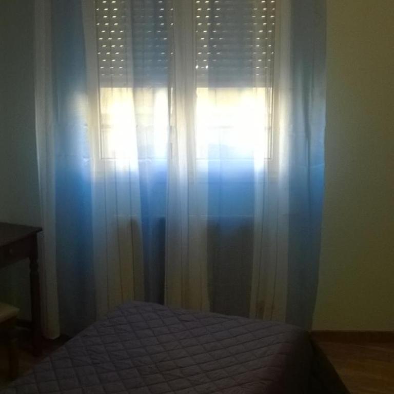 Hostal ** EC León - Habitación Triple - 5